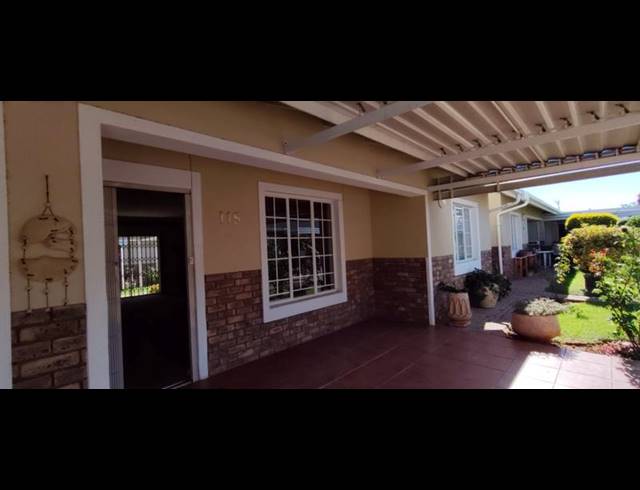 2 BEDROOM TOWNHOUSE FOR SALE IN NINAPARK